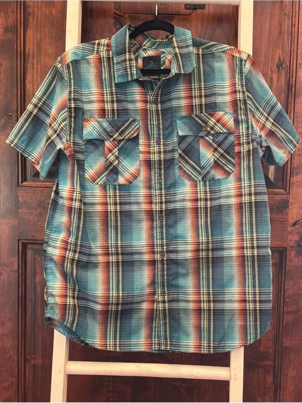 Men's Teal Plaid Short-Sleeve Button-Up Shirt